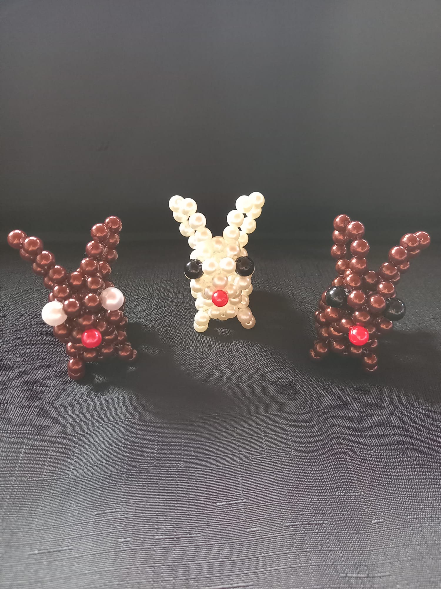 Perlen-Osterhase – handgefertigt (einzeln oder im Set)