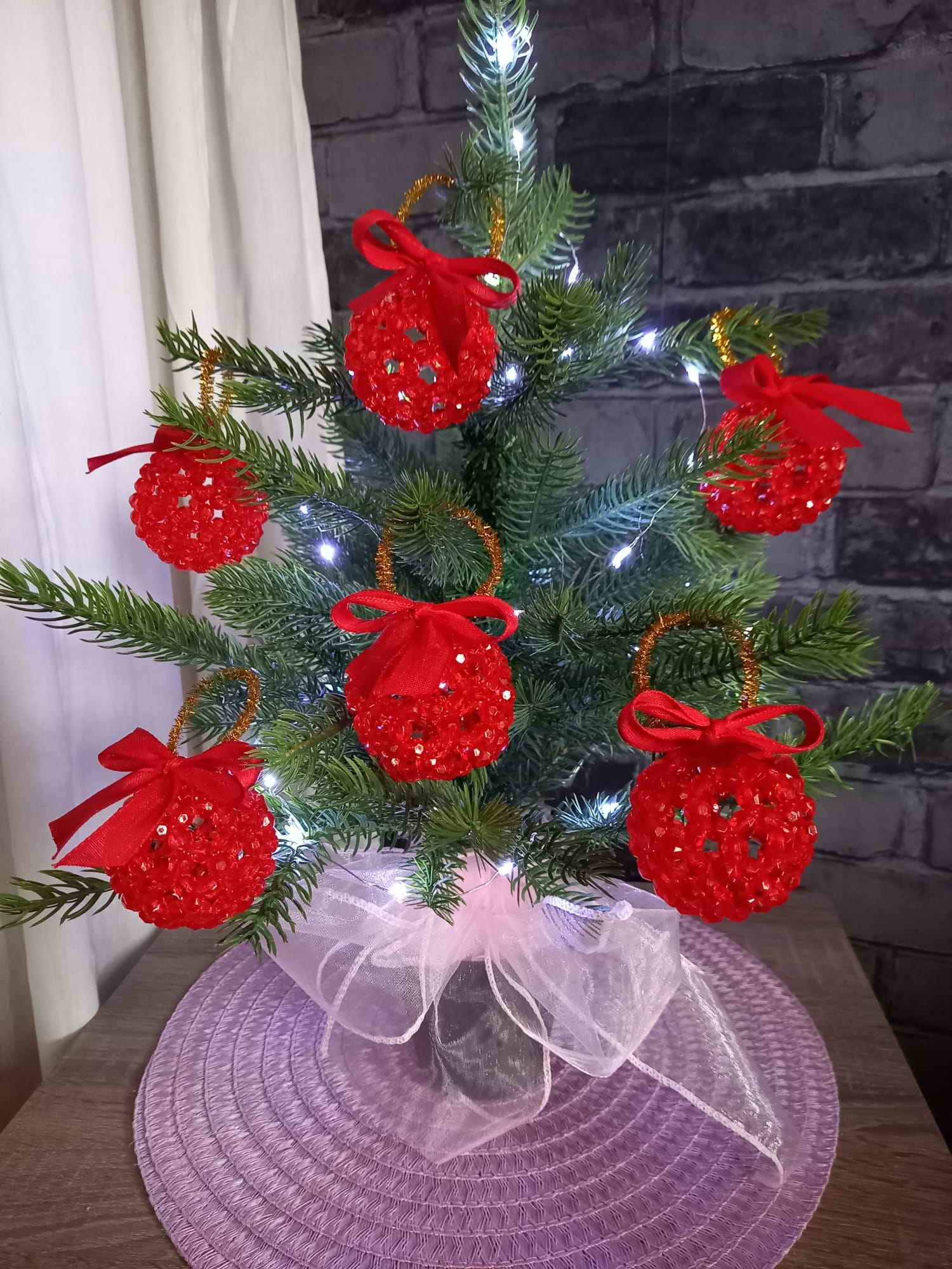 Weihnachtskugeln aus Perlen 6er Set