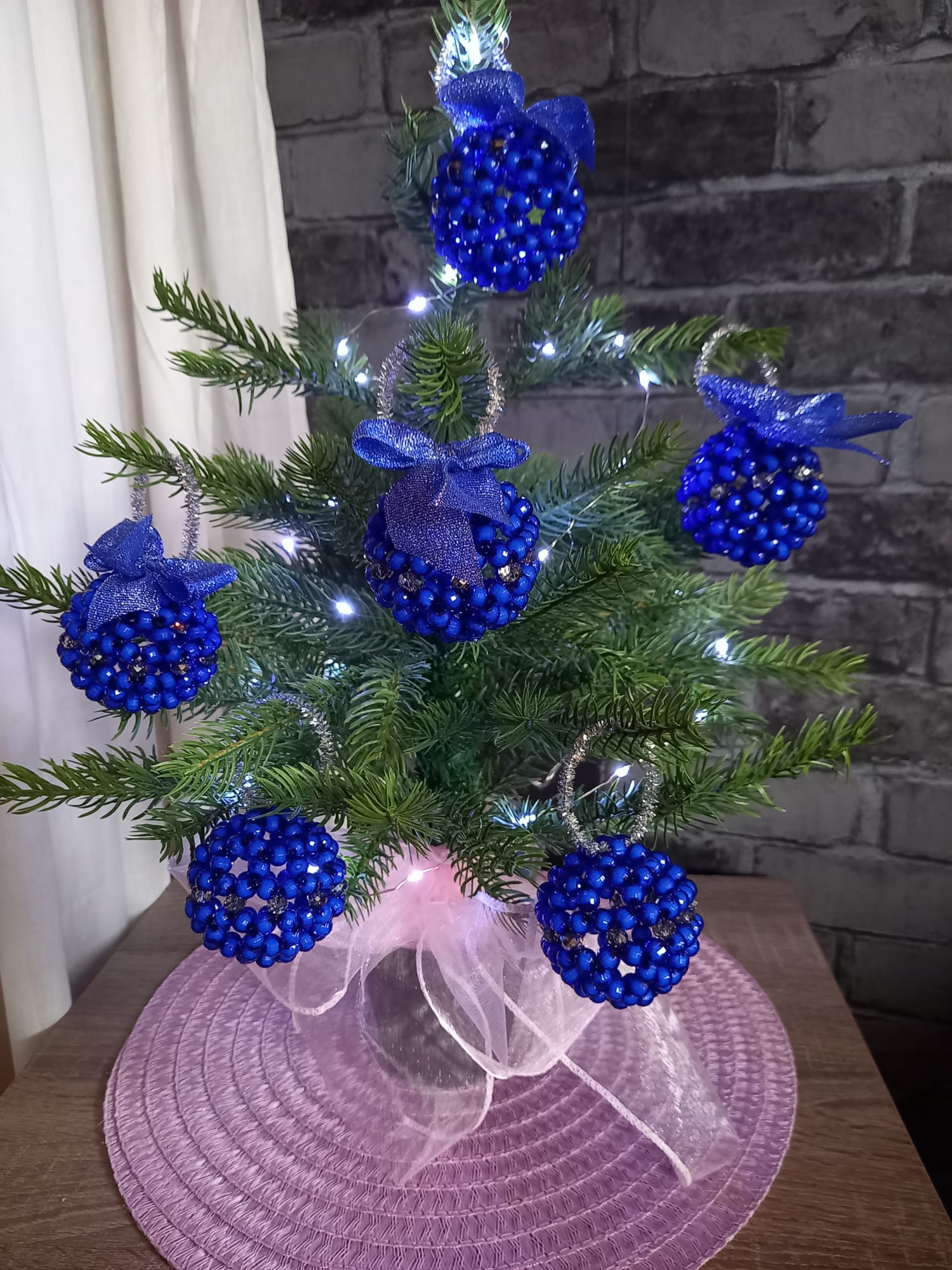 Weihnachtskugeln aus Perlen 6er Set