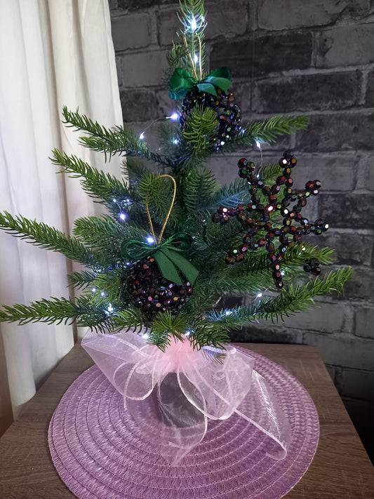 Weihnachtskugeln aus Perlen